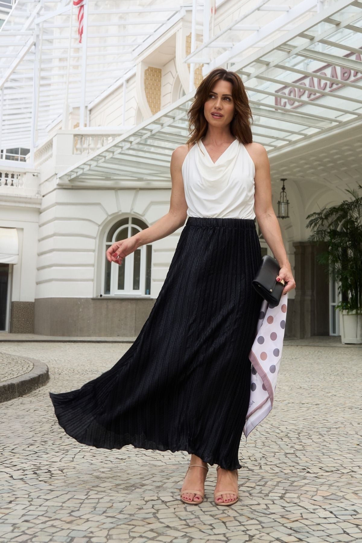 Saia Plissada Midi Elegance