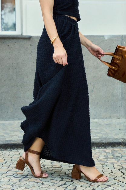 Saia Loha Midi com Bolsos Textura Boho Elegante